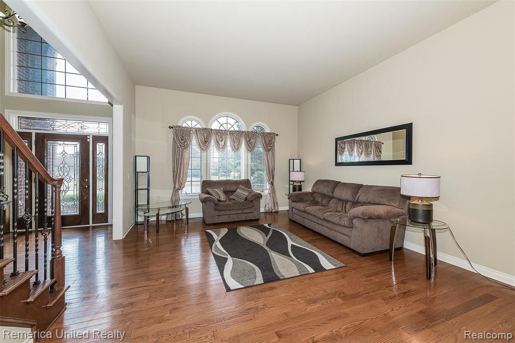 54330 MEADOW Court, South Lyon, MI 48178 — Photo 17