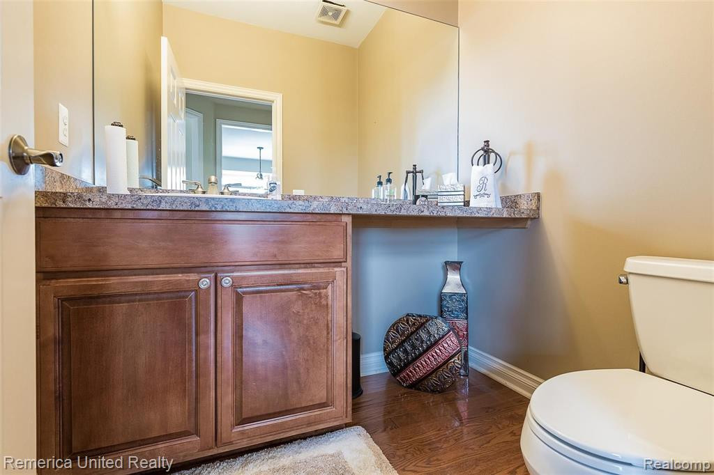 54330 MEADOW Court, South Lyon, MI 48178 — Photo 24