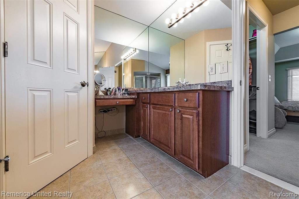 54330 MEADOW Court, South Lyon, MI 48178 — Photo 34