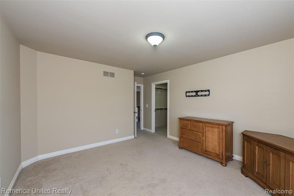 54330 MEADOW Court, South Lyon, MI 48178 — Photo 37