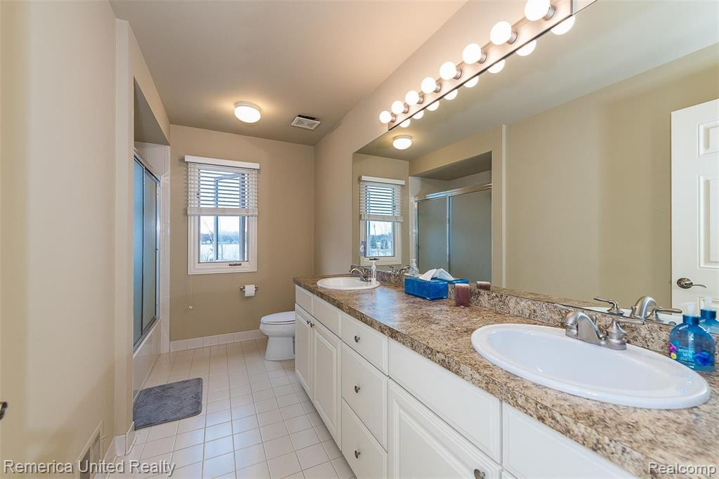 54330 MEADOW Court, South Lyon, MI 48178 — Photo 39