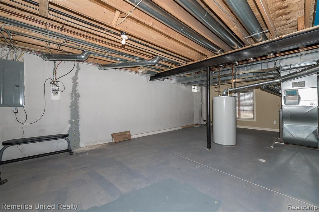 54330 MEADOW Court, South Lyon, MI 48178 — Photo 43