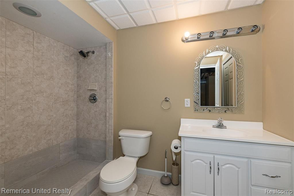 54330 MEADOW Court, South Lyon, MI 48178 — Photo 44