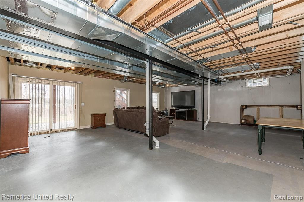 54330 MEADOW Court, South Lyon, MI 48178 — Photo 45