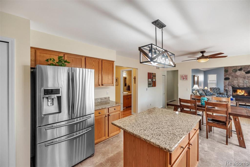 5470 MILL RACE Way, Commerce Twp, MI 48382 — Photo 11