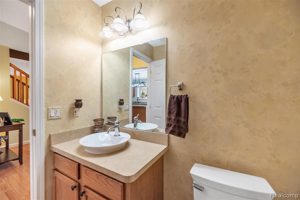 5470 MILL RACE Way, Commerce Twp, MI 48382 — Photo 20