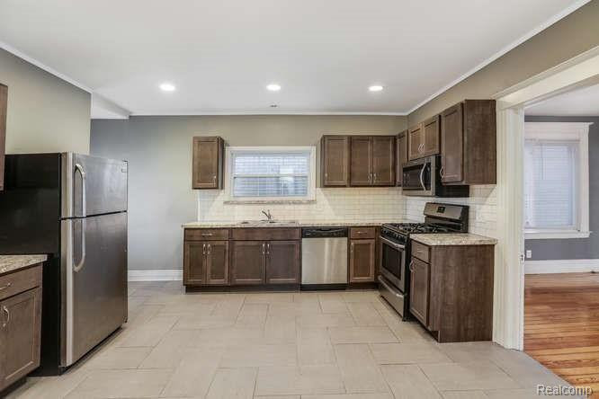 1522 PARKER Street, Detroit, MI 48214 — Photo 15