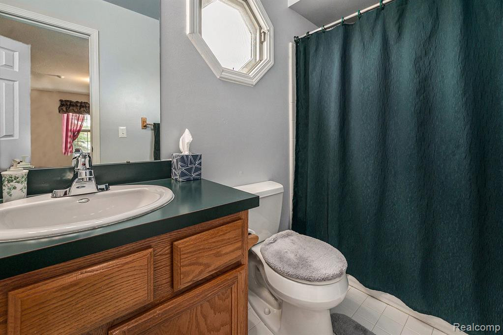 1653 BENNINGTON, Canton, MI 48188 — Photo 18