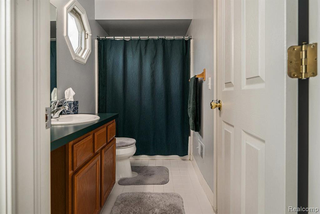 1653 BENNINGTON, Canton, MI 48188 — Photo 19