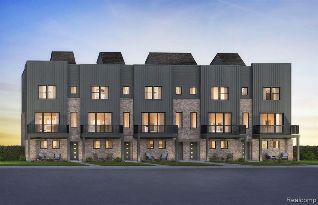 638 E E Fulton Street UNIT C2, Grand Rapids, MI, 49503