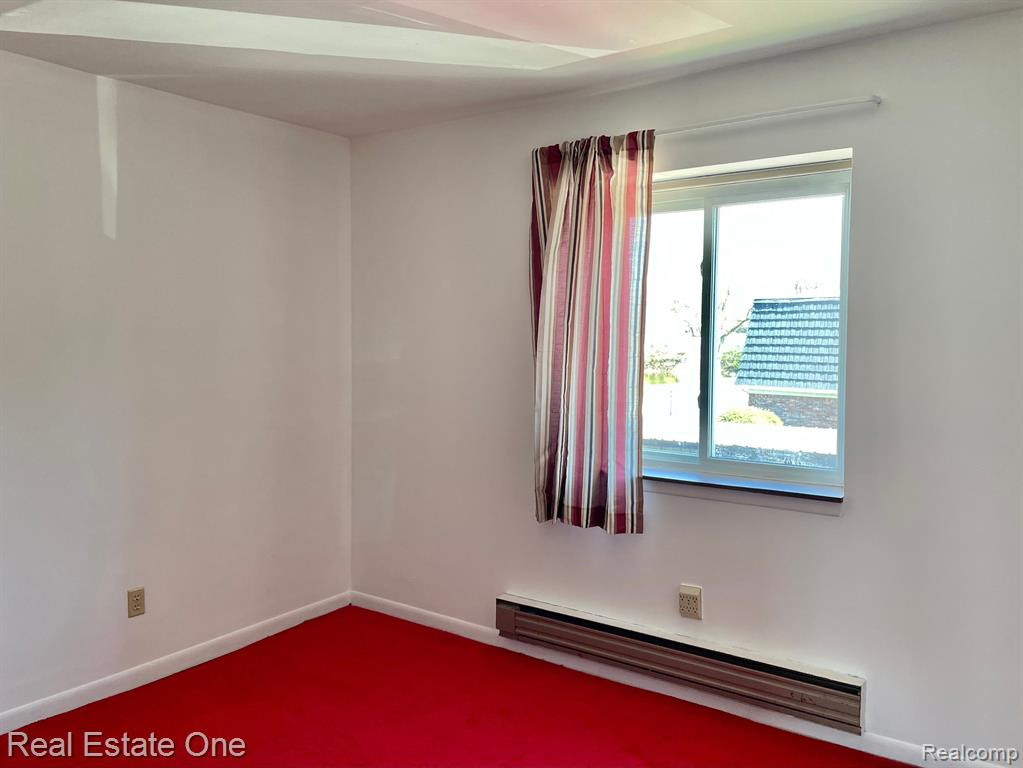 1804 COLONIAL VILLAGE Way, 4, Waterford, MI 48328 — Photo 18