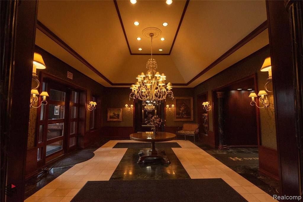 3320 SPINNAKER LN, 3E, Detroit, MI 48207 — Photo 2