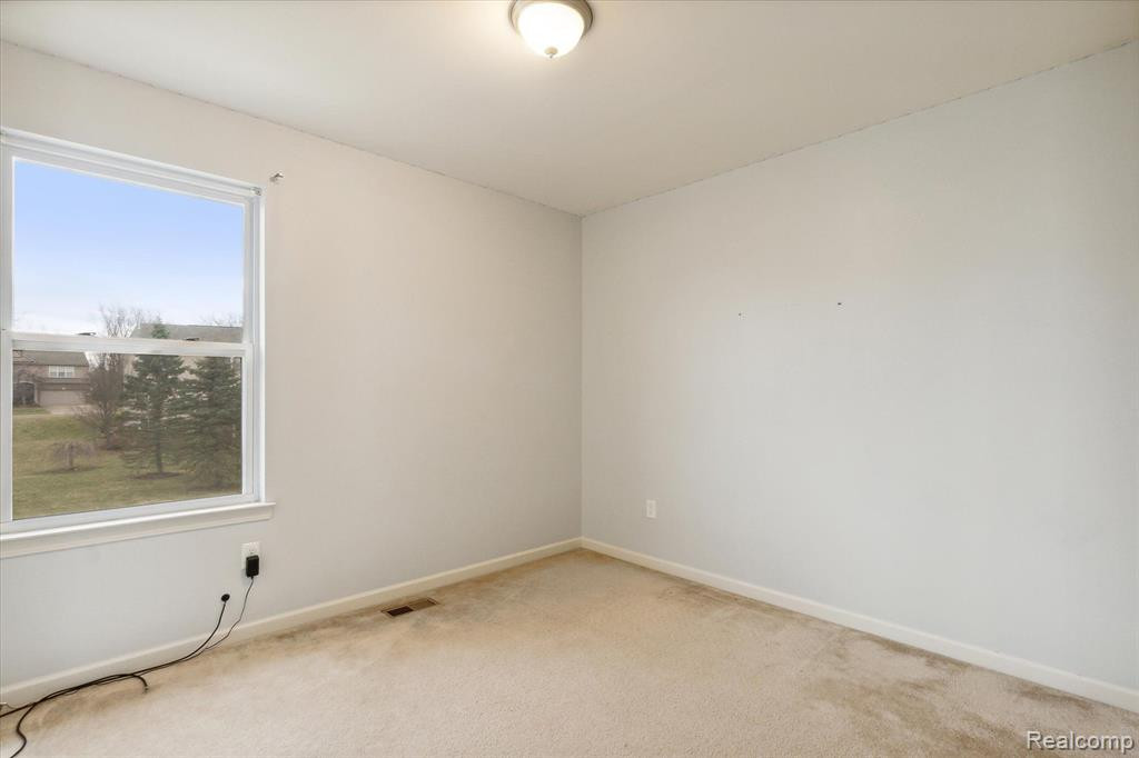 3860 Silver Charm Ln Lane, Howell, MI 48843 — Photo 37