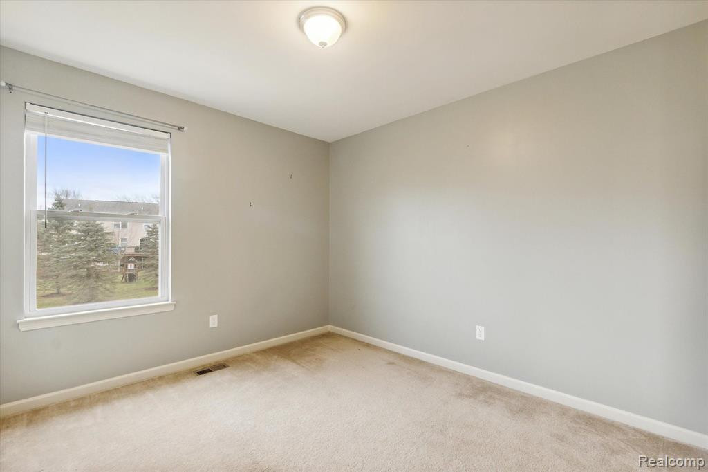 3860 Silver Charm Ln Lane, Howell, MI 48843 — Photo 39