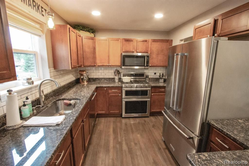 4577 Oaklawn Drive, Pinckney, MI 48169 — Photo 7