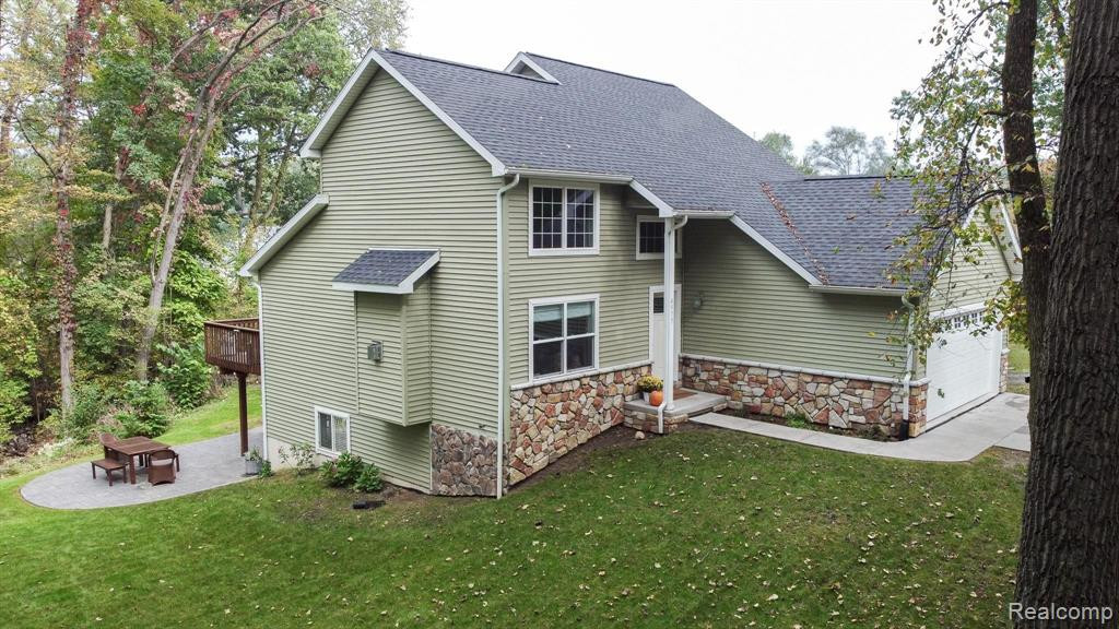 4577 Oaklawn Drive, Pinckney, MI 48169 — Photo 20