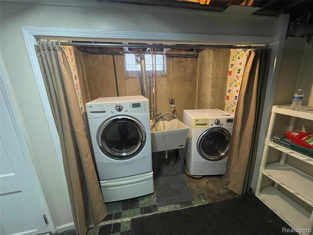 3813 ROOSEVELT Street, Dearborn, MI, 48124