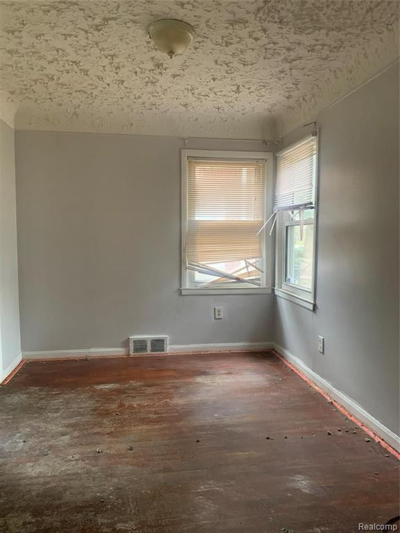 8282 COYLE Street, Detroit, MI 48228 — Photo 4
