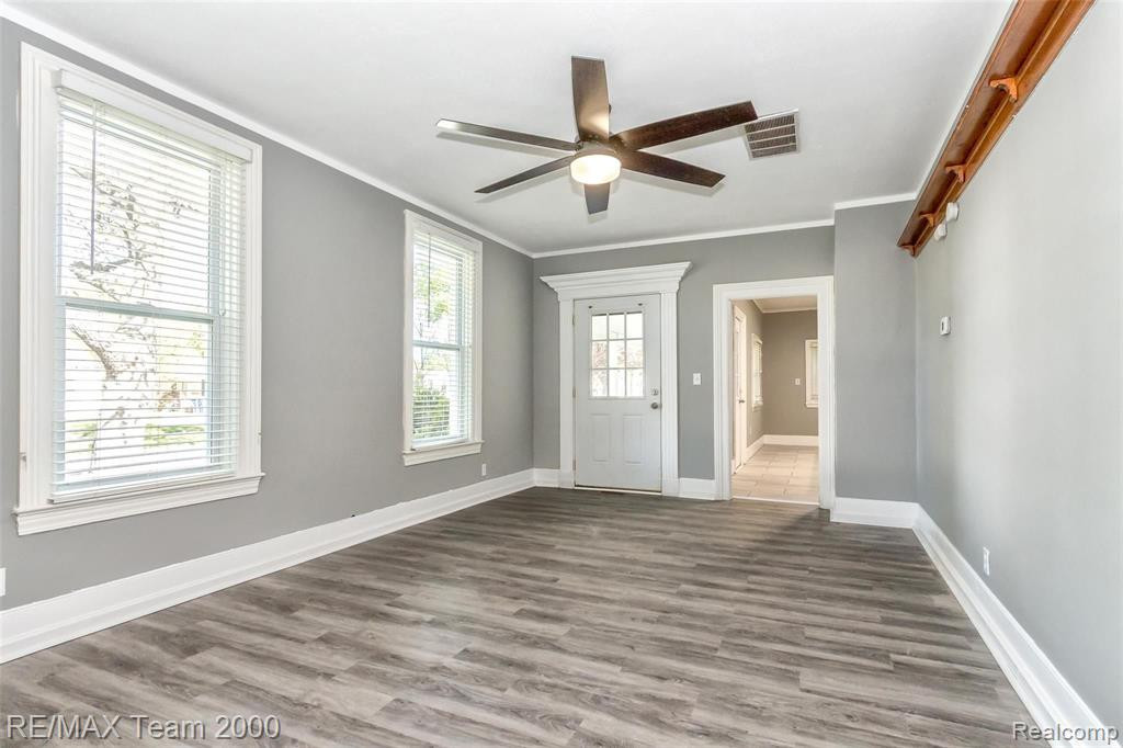 7730 GRAYFIELD Street, Dearborn Heights, MI, 48127