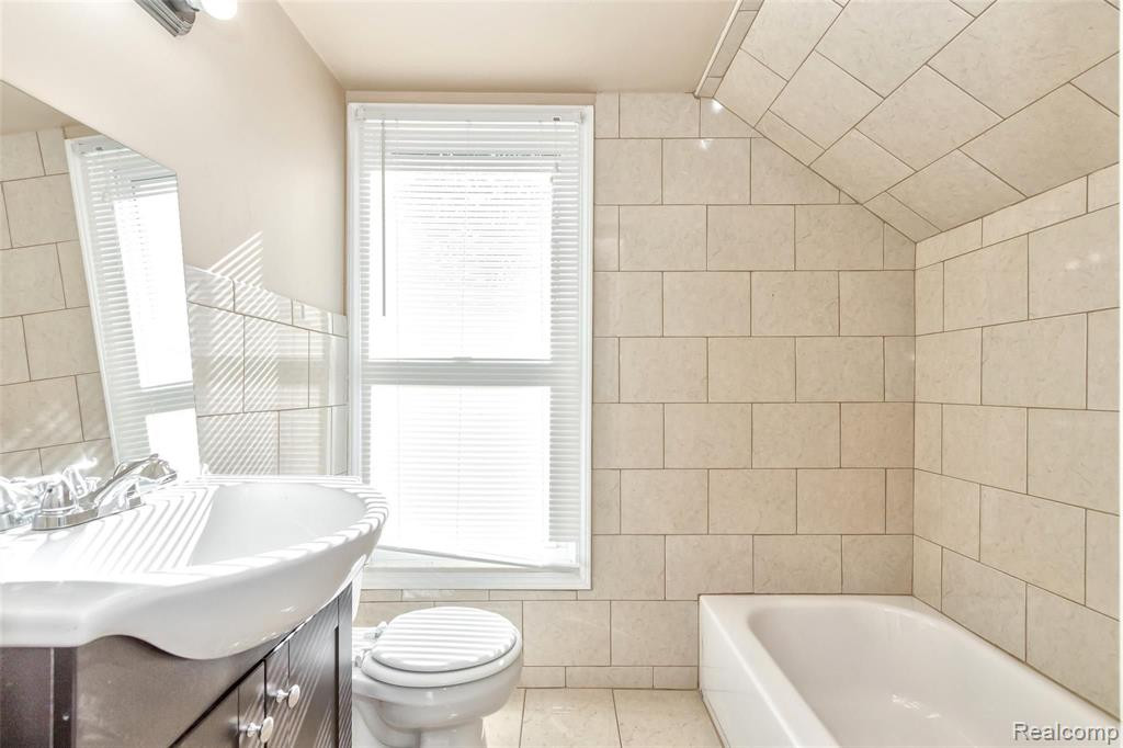 7730 GRAYFIELD Street, Dearborn Heights, MI, 48127