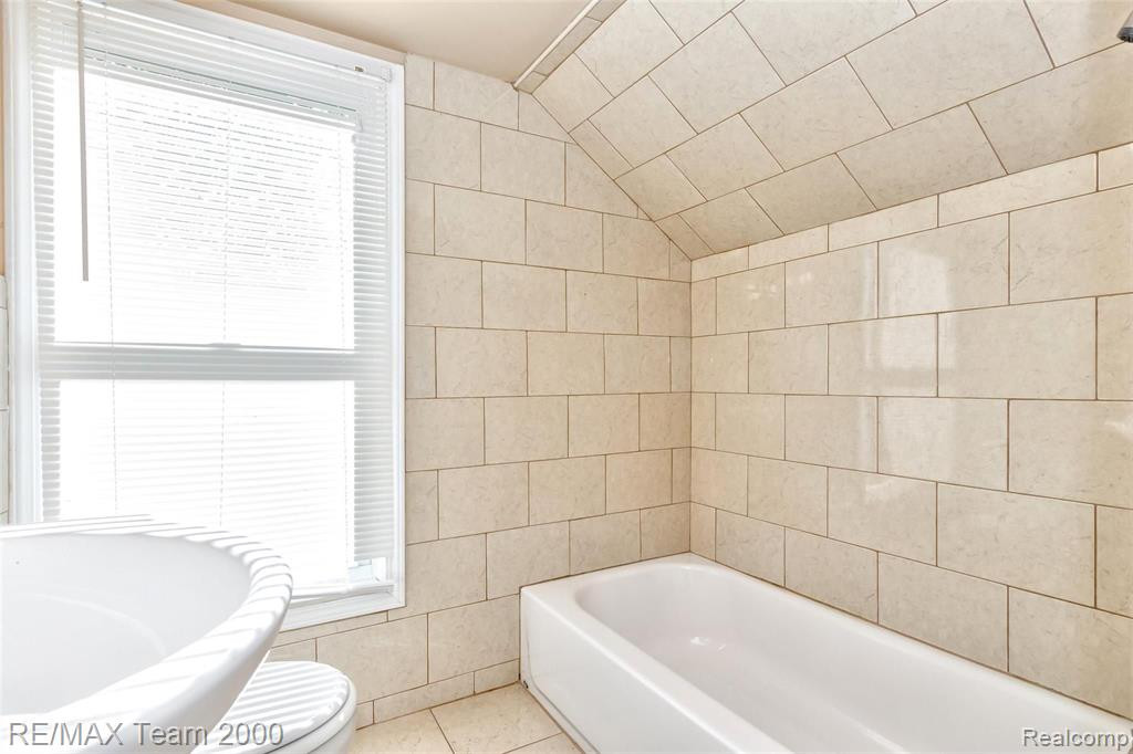 7730 GRAYFIELD Street, Dearborn Heights, MI, 48127