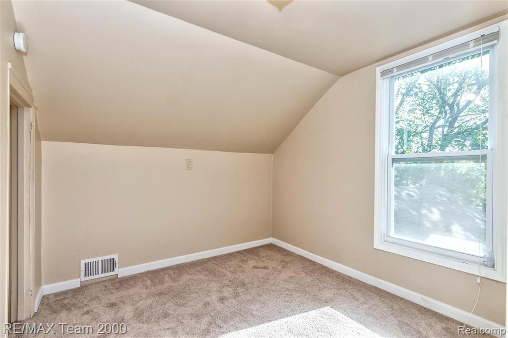 7730 GRAYFIELD Street, Dearborn Heights, MI, 48127