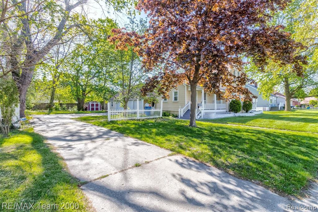 7730 GRAYFIELD Street, Dearborn Heights, MI, 48127