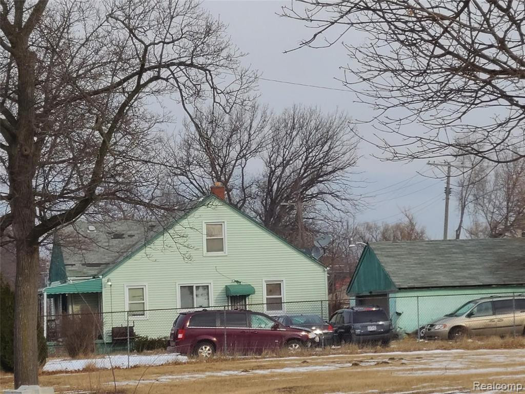 4374 NEWPORT Street, Detroit, MI 48215 — Photo 2