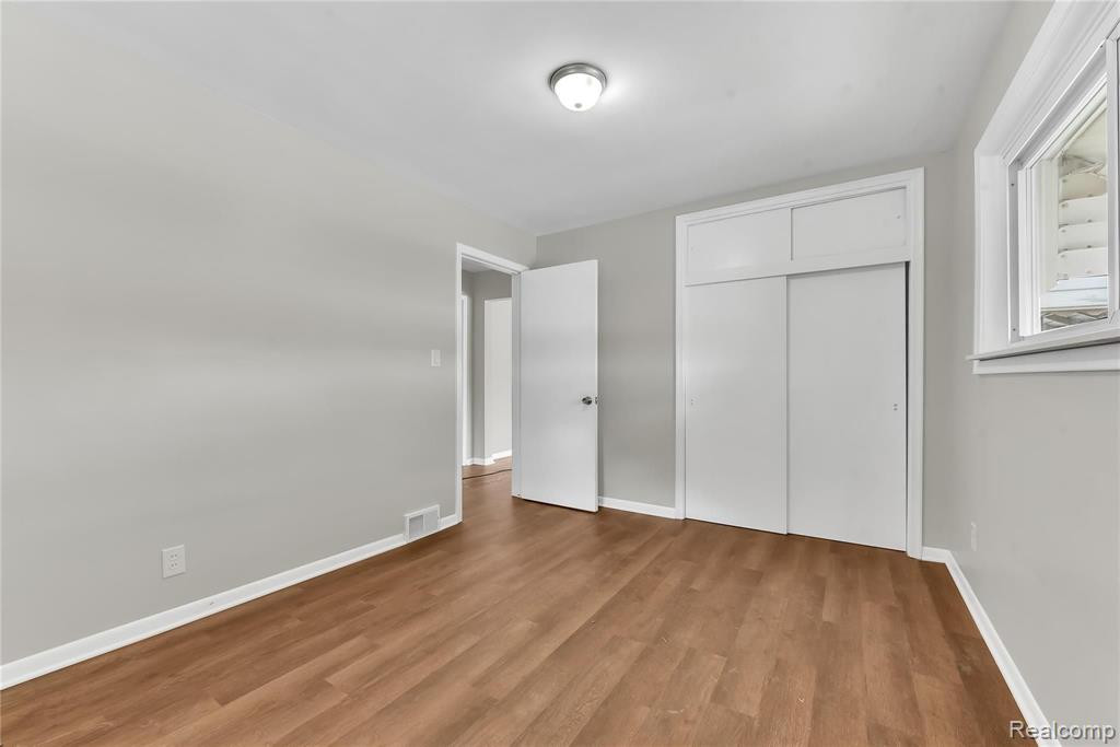 9668 VINE Avenue, Allen Park, MI 48101 — Photo 6
