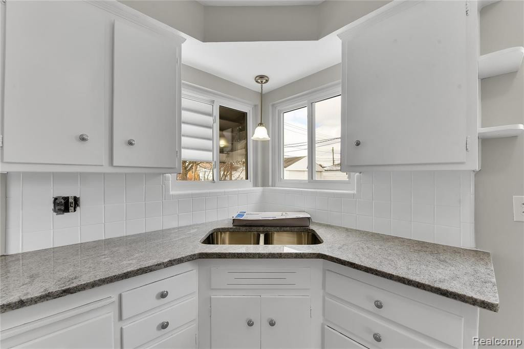 9668 VINE Avenue, Allen Park, MI 48101 — Photo 10