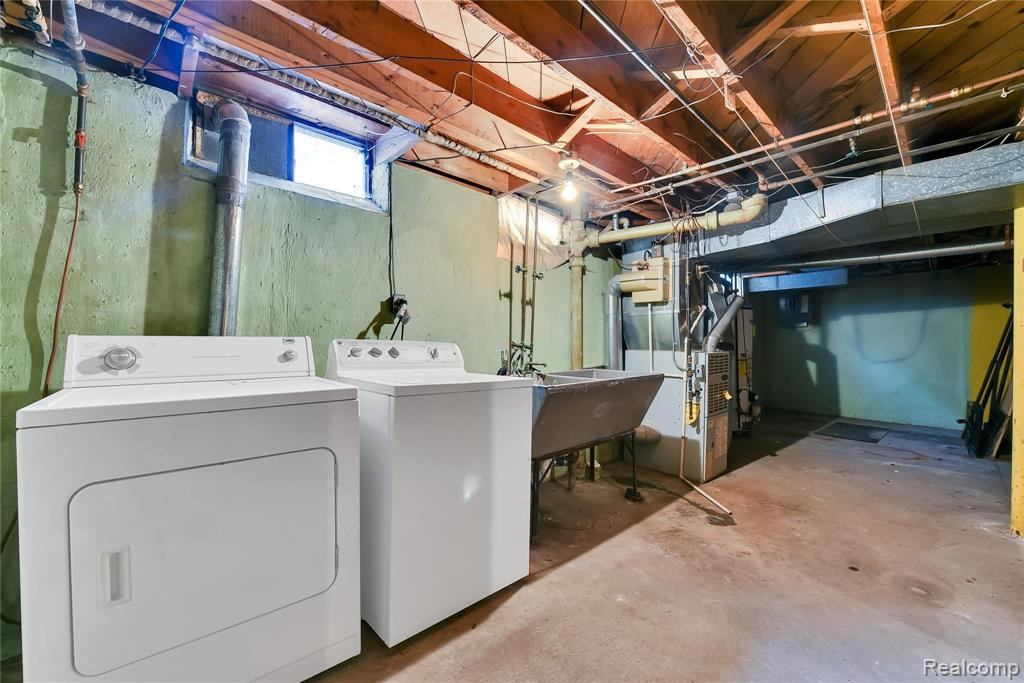 9668 VINE Avenue, Allen Park, MI 48101 — Photo 14