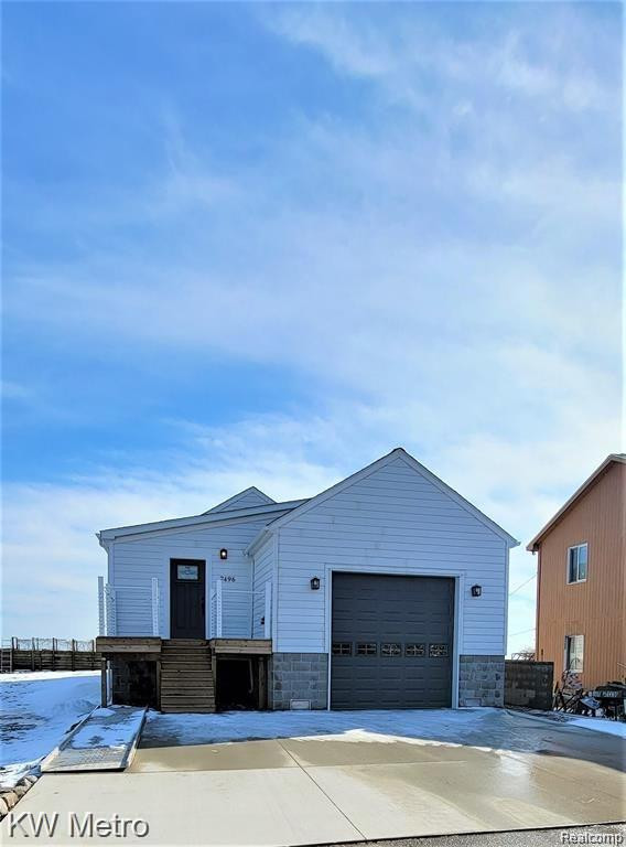 7496 LAKESHORE Drive, Newport, MI 48166 — front exterior