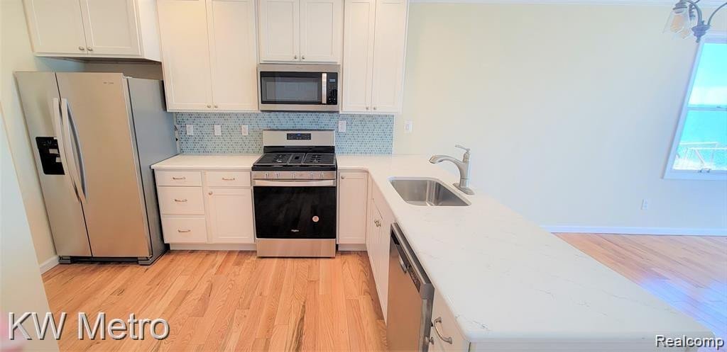 7496 LAKESHORE Drive, Newport, MI 48166 — Photo 5