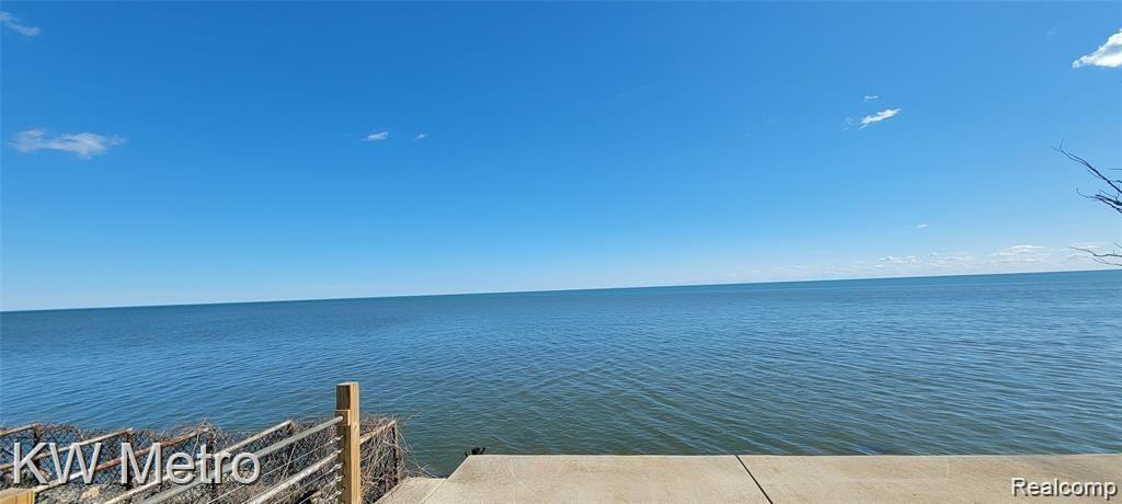 7496 LAKESHORE Drive, Newport, MI 48166 — Photo 18