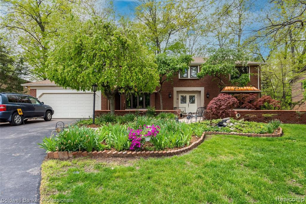 5130 LAKE BLUFF Road, West Bloomfield, MI 48323 — Photo 5