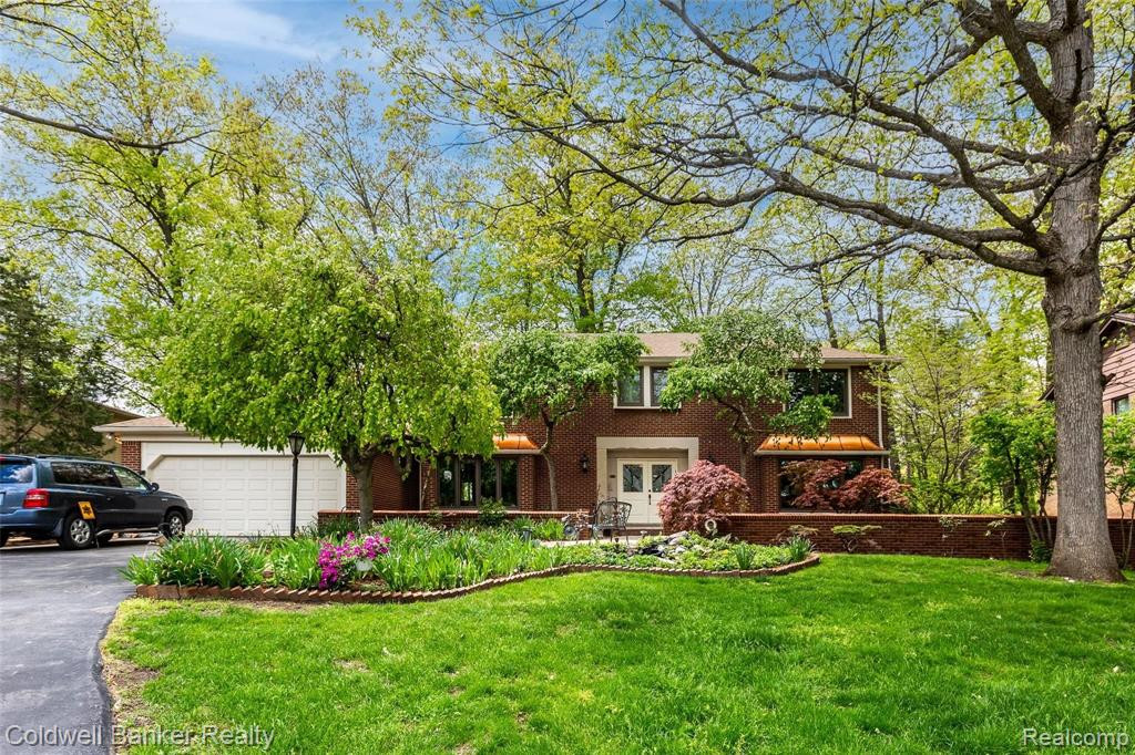 5130 LAKE BLUFF Road, West Bloomfield, MI 48323 — Photo 6