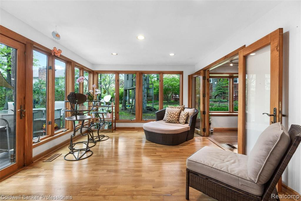 5130 LAKE BLUFF Road, West Bloomfield, MI 48323 — Photo 18