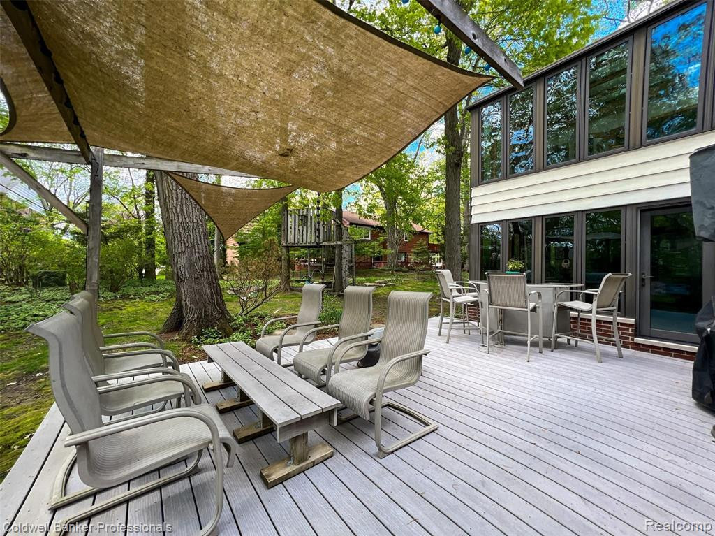 5130 LAKE BLUFF Road, West Bloomfield, MI 48323 — Photo 47