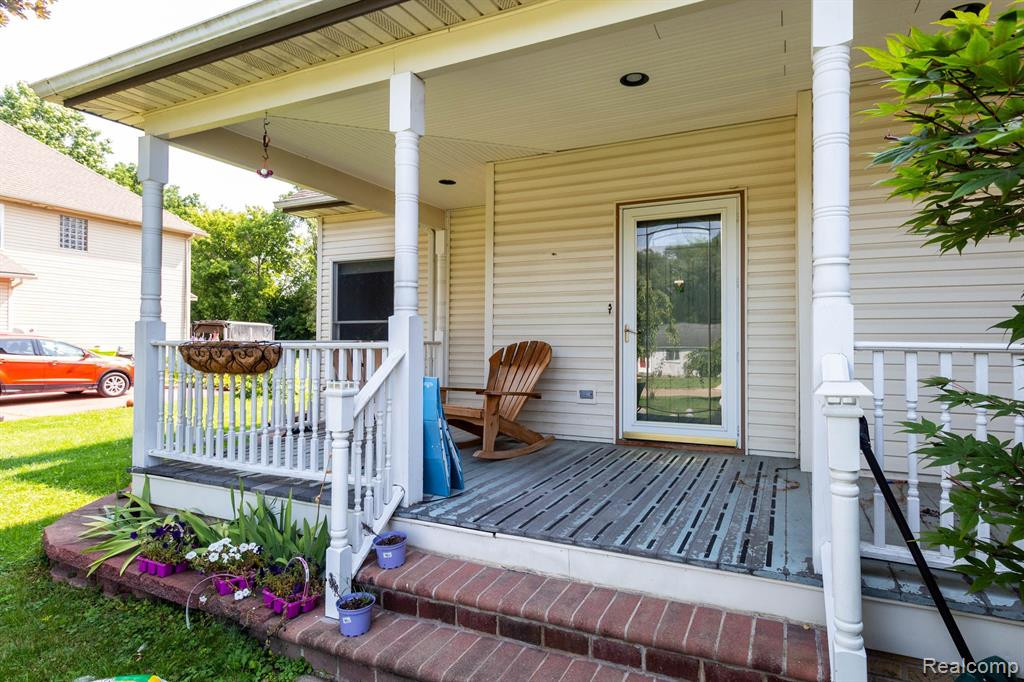 101 LUELLA Avenue, Ann Arbor, MI 48103 — Photo 2
