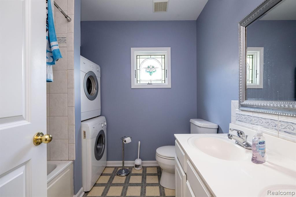 101 LUELLA Avenue, Ann Arbor, MI 48103 — Photo 32