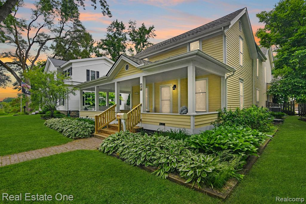 69 S HOLCOMB Road, Clarkston, MI — front exterior