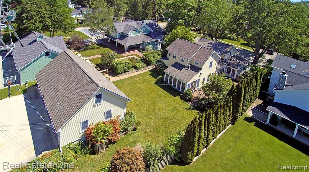 69 S HOLCOMB Road, Clarkston, MI — Photo 3