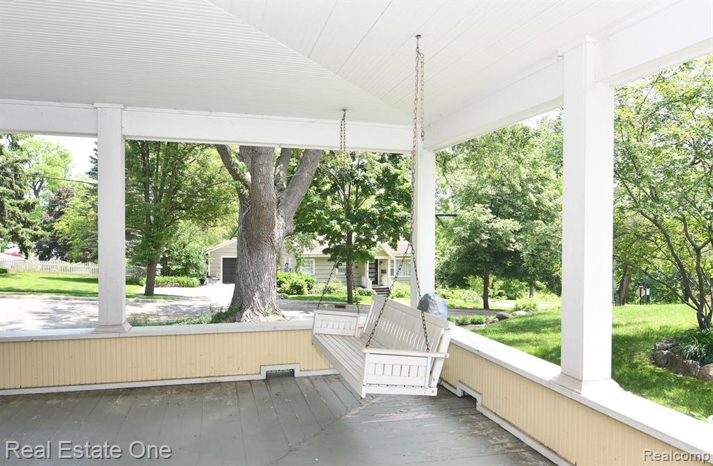 69 S HOLCOMB Road, Clarkston, MI — Photo 10