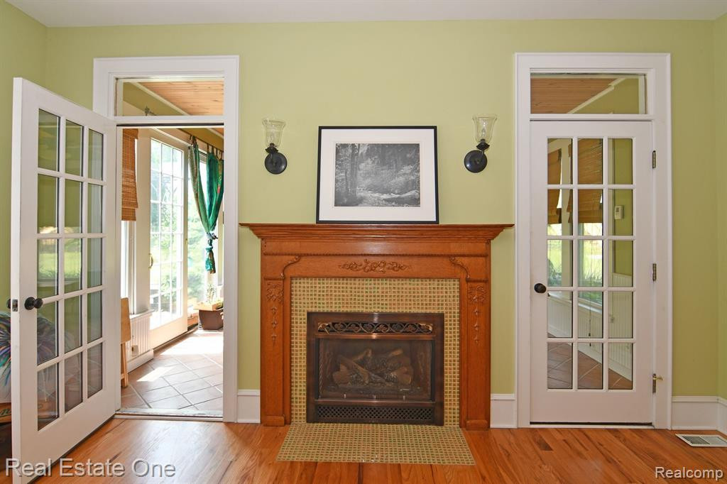 69 S HOLCOMB Road, Clarkston, MI — Photo 33