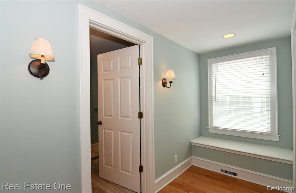 69 S HOLCOMB Road, Clarkston, MI — Photo 44