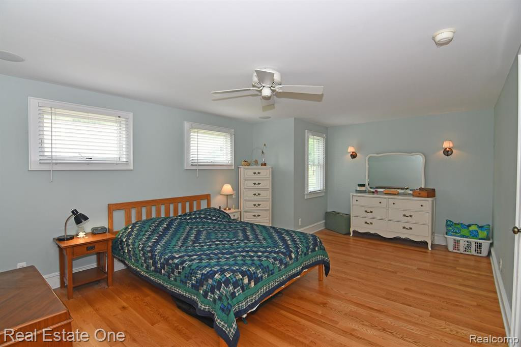69 S HOLCOMB Road, Clarkston, MI — Photo 45
