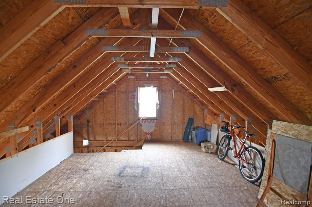 69 S HOLCOMB Road, Clarkston, MI — Photo 58