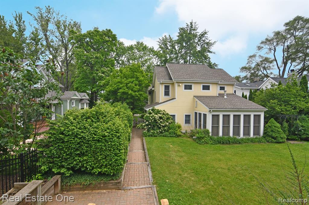 69 S HOLCOMB Road, Clarkston, MI — Photo 64