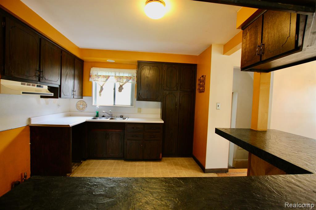 6100 WILLIAMS LAKE Road, Waterford, MI 48329 — Photo 20