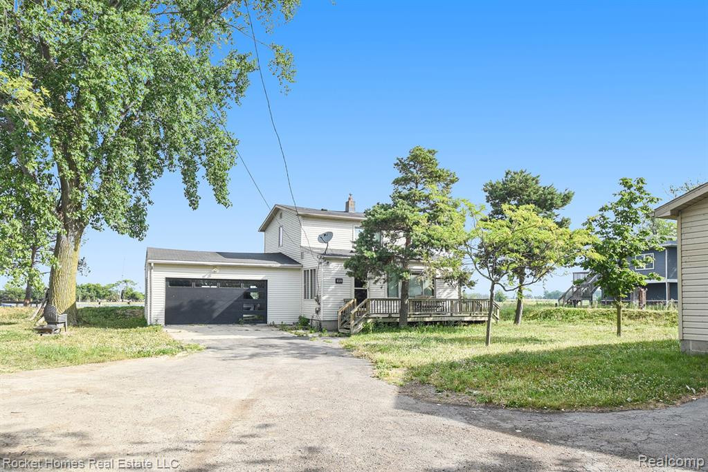 6693 Lakeshore Drive, Newport, MI 48166 — Photo 2